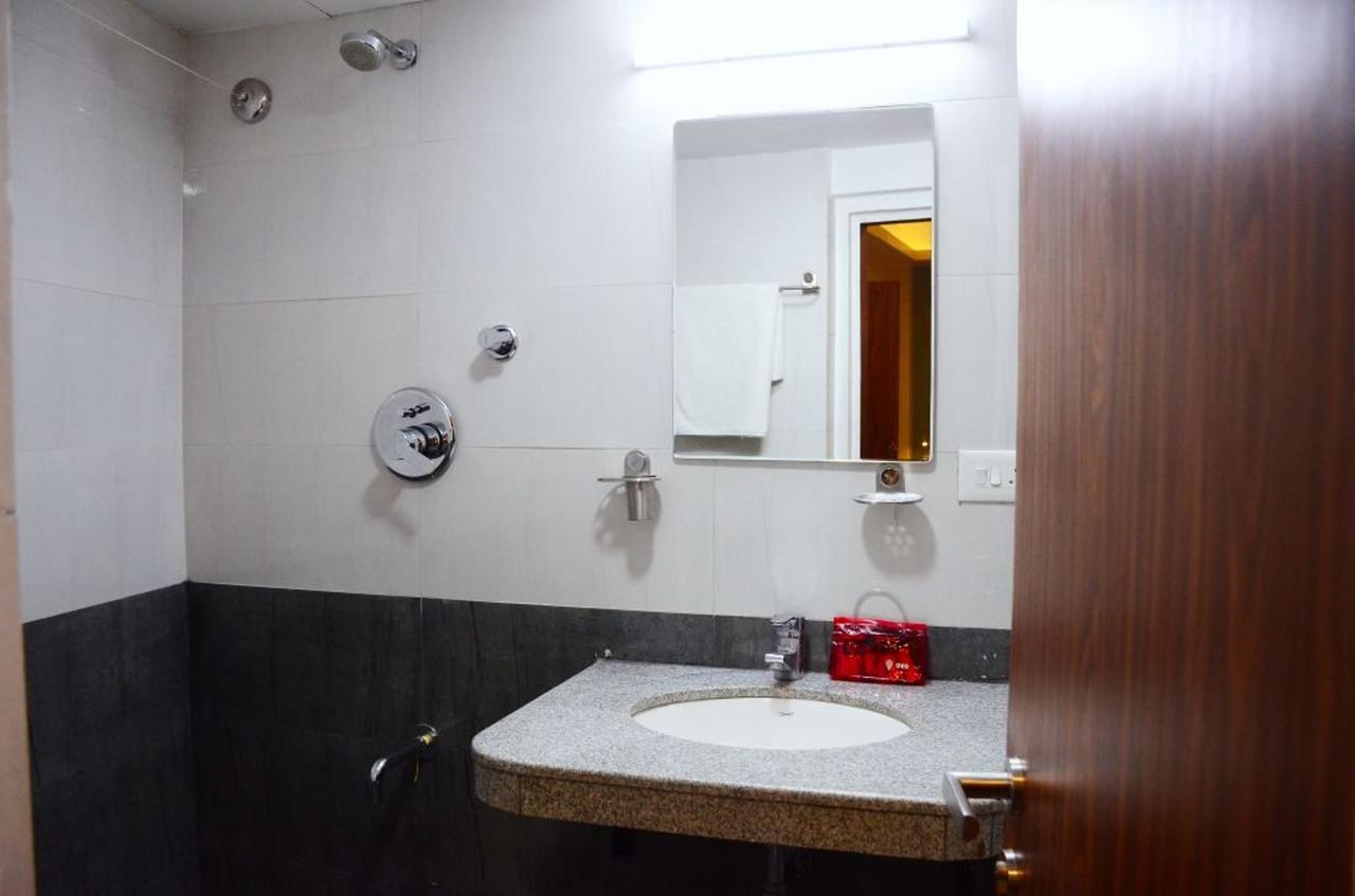 Oyo 6429 Hotel Pearl Pune Exterior foto