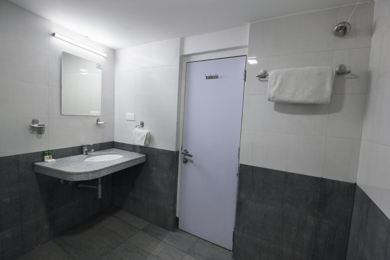 Oyo 6429 Hotel Pearl Pune Exterior foto