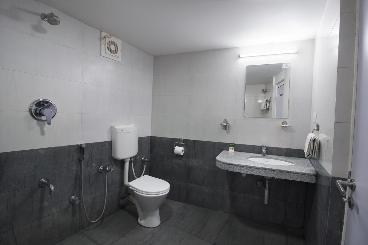 Oyo 6429 Hotel Pearl Pune Exterior foto